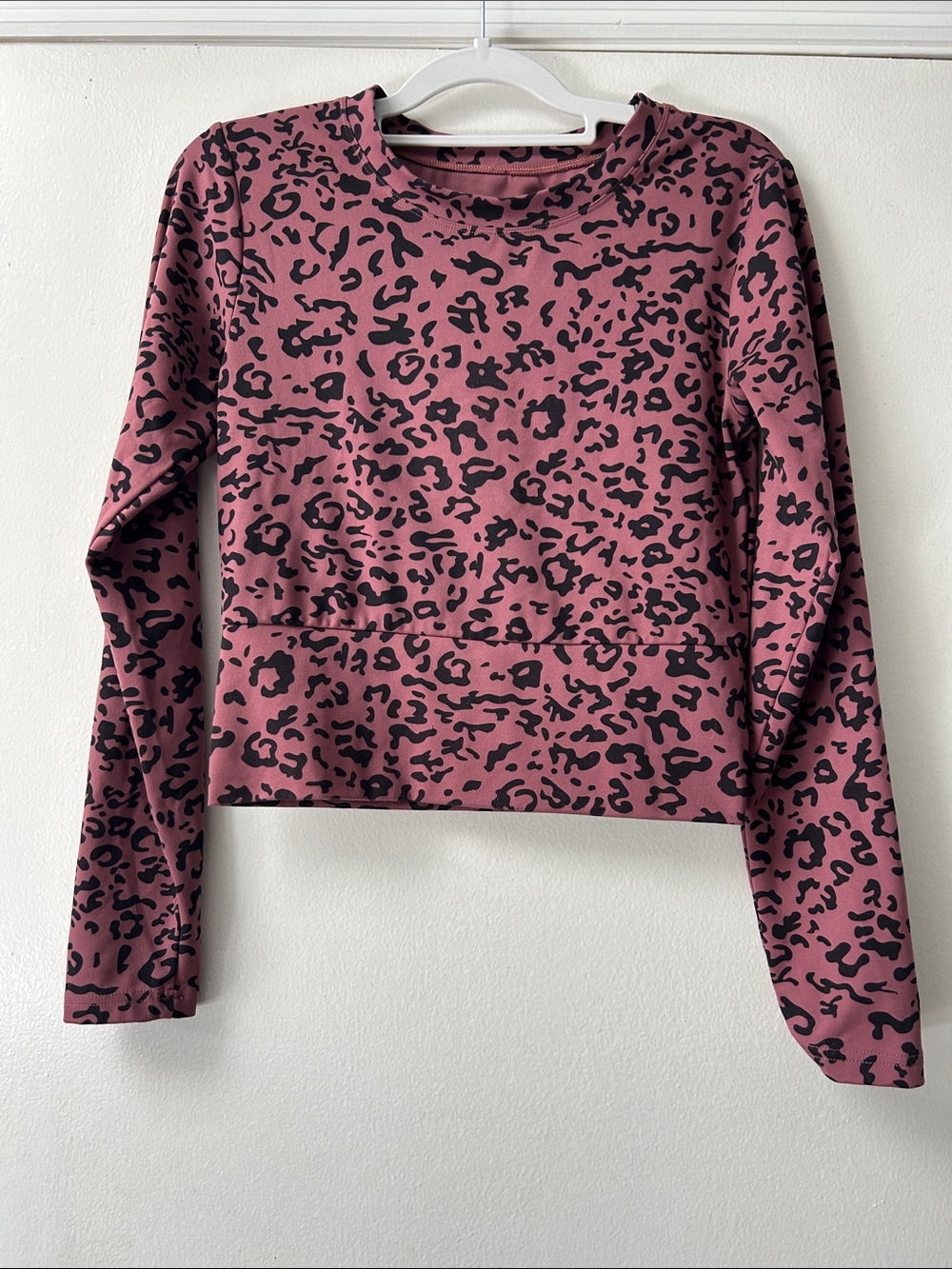 Women's Mauve Leopard Print Long Sleeve Cropped Active Short